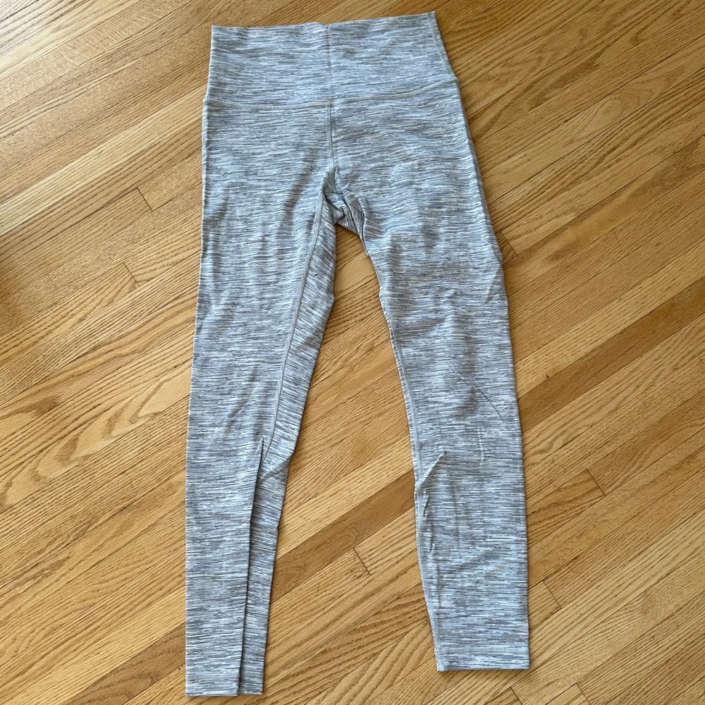 Lululemon leggings, size 6